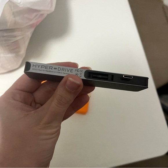Hyper Drive Solo 7-in-1 USB-C Hub Untested B - Picture 4 of 7